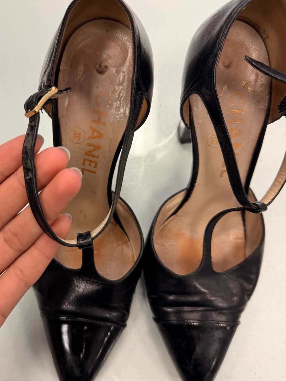 CHANEL Black Leather T-Strap Pointed Toe Heels - Picture 5 of 7